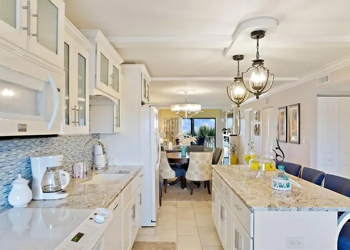 Castle 507 2bd 2ba Beachfront Oasis Clearwater Beach